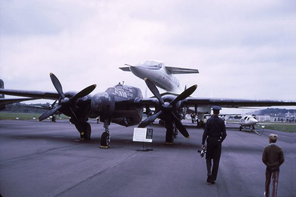 P-61-Black-Widdow-and-Valky