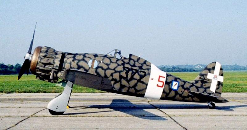 Macchi MC-200 920901-F-1234P-073 
        - Wikipedia