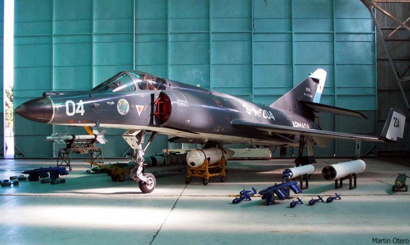 Super Etendard ARA 204 
        - Wikipedia