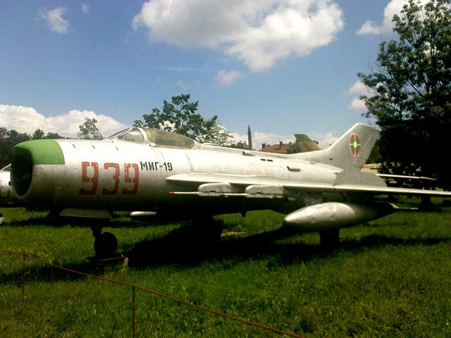 MIG-19 FARMER