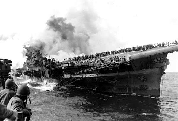 USS FRANKLIN AFTER JAPANESE AIR ATTACK