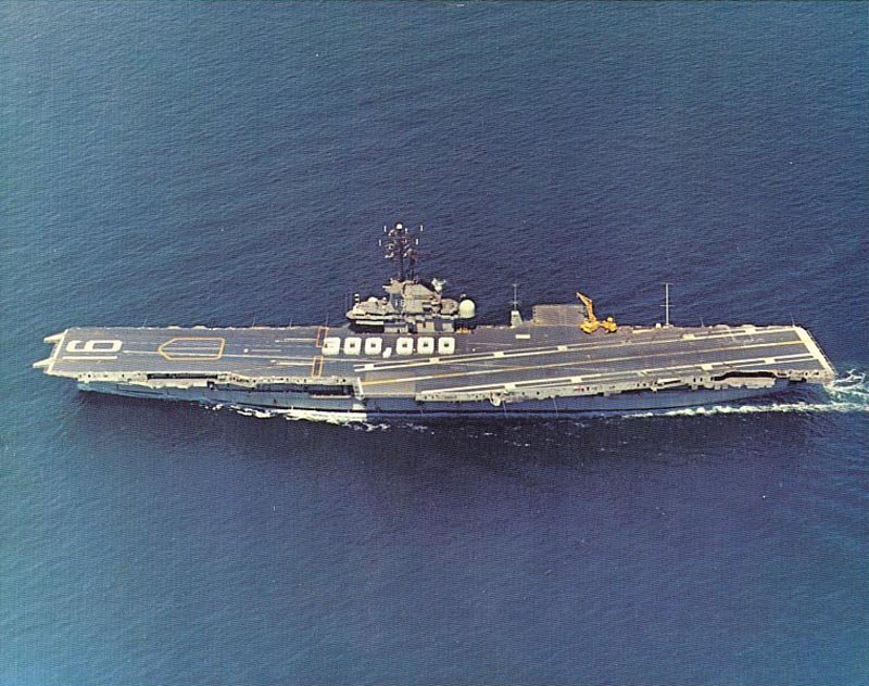 Авианосец Лексингтон