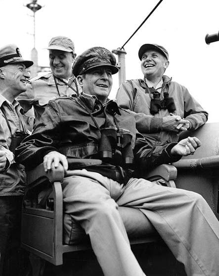 MacARTHUR DURING INCHON INVASION, KOREA