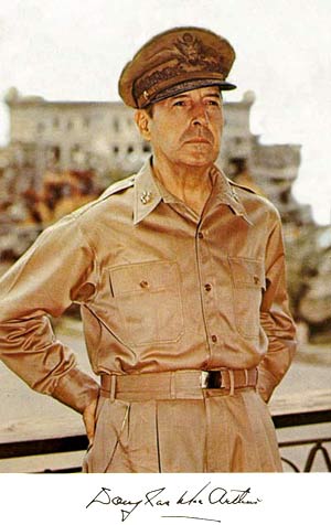 MacARTHUR AT MANILA-1945