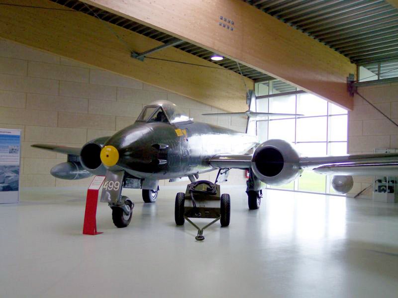 British Gloster Meteor F-MK-8-1 Wikipedia